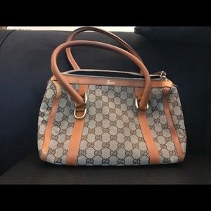 Gucci leather gg abbey Boston